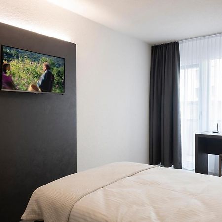Hotel Bahnhof Zollikofen Екстер'єр фото