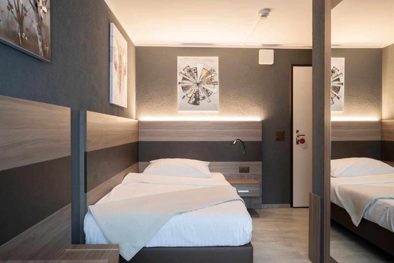 Hotel Bahnhof Zollikofen Екстер'єр фото